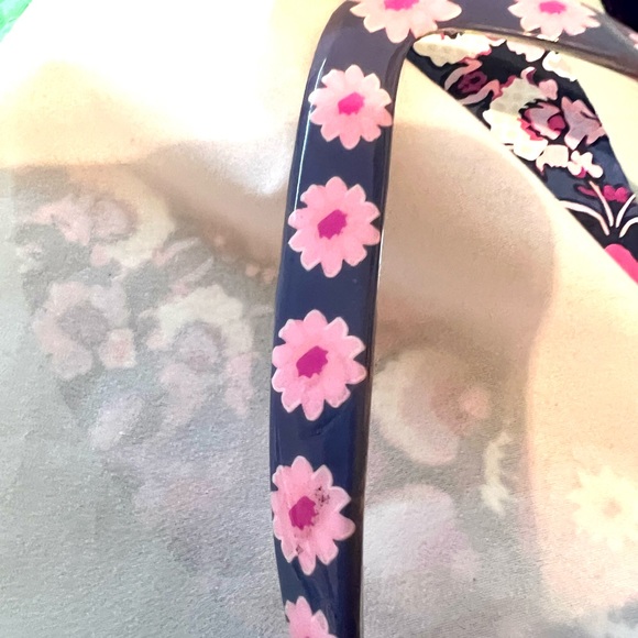 Vera Bradley NWT Flip Flops Slippers Sandals Floral Pinks & Blue Size Small - Picture 7 of 9